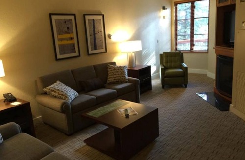 Lakeside Park House | Marriott Grand Residence - Luxery at the Lowest Price