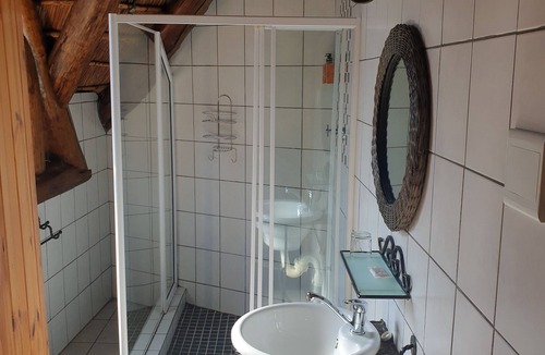 Kwambonambi Cabin | Marrob Lodge