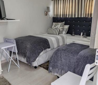 Durban North Apartment | Marula Guest House Unit 1