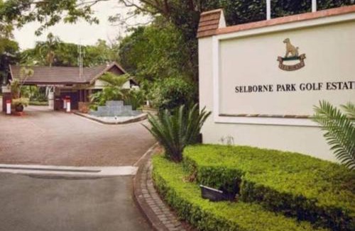 Pennington Villa | Marula Mews T17 Villa - Selborne Golf Estate