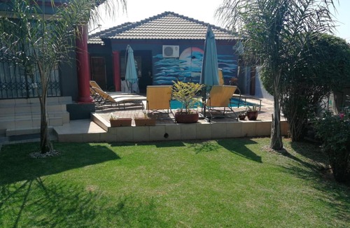 Moses Kotane Bed & Breakfast | Marys BnB
