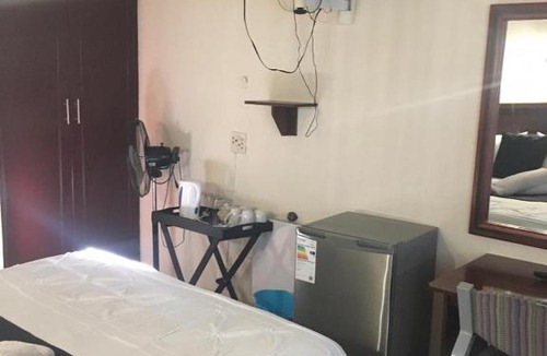 Moses Kotane Bed & Breakfast | Marys BnB