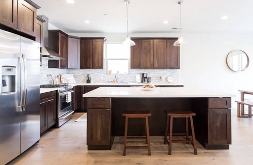 Bayshore Heights House | Massive Stylish Home in an Amazing Location in San Francisco!