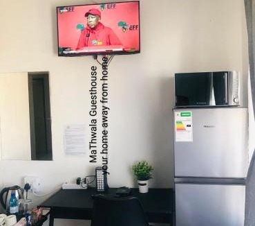 Emfuleni House | MaThwala guesthouse