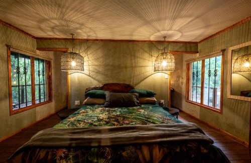 Tzaneen Apartment | Matumi Trail Forest Lodges - Matumi and Mitzeeri