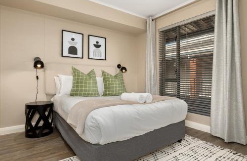 Century City Apartment | Mayfair Apartments