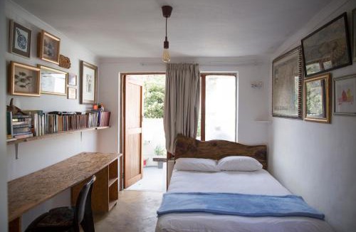 Slanghoek Cabin | McBains