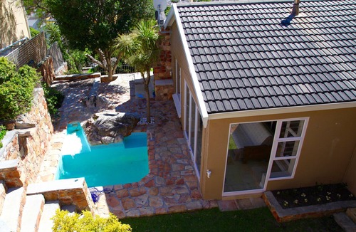 Muizenberg House | McCombe Getaway Home with spectacular 360 degree views!