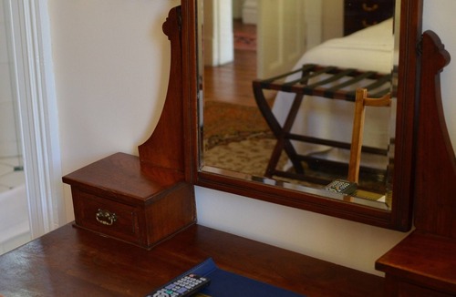 Mowbray House | Medindi Manor