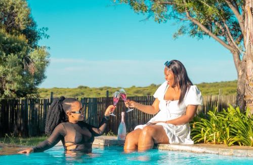 Hammanskraal Cabin | Mela Luxury Game Lodge