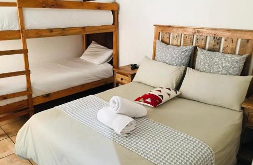 Eikenbosch House | MELJAA GROUP Guesthouse