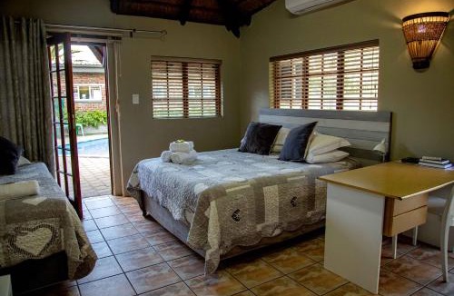 Langenhoven Park House | Melsetter's Guesthouse