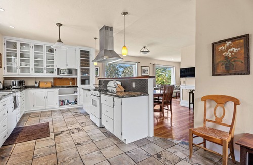 Albion House | Mendocino Coast-Albion Ocean House, A home, with Ocean view, hot tub. Sleeps 6