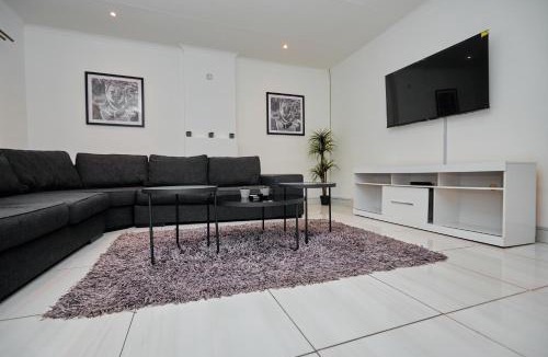 Waterkloof Glen Villa | Menlyn Maine: The Exquisite Lunette