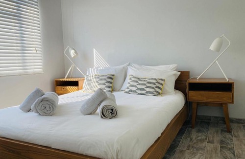 Menlyn Apartment | @Menlyn Place, Menlyn Maine