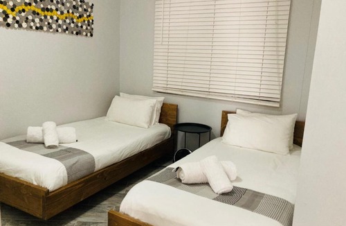 Menlyn Apartment | @Menlyn Place, Menlyn Maine