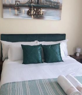 Menlyn Apartment | Menlyn Place Staycation
