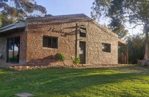 Boesmanspad Apartment | Merwespont Guesthouses#DieHouthuis#Die Wyntenke#A Snoozer's Cottage#