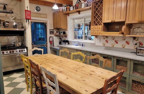 Twisp House | Methow Valley Inn- 7-Bedroom Option, Sleeps 15, Perfect for Family or Friends!