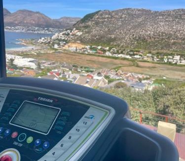 Fish Hoek Villa | Mettahouse Cape Town