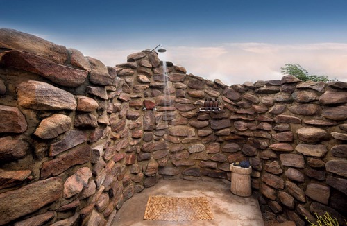 Vaalwater Cabin | Mhondoro Safari Lodge & Villa