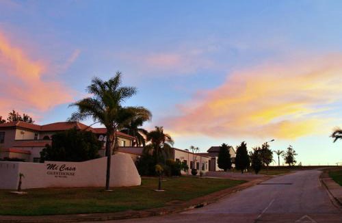 Uitenhage House | Mi Casa Guest House