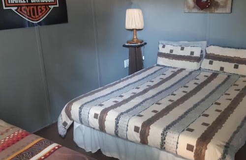 Gariepdam Apartment | Midway Accommodation
