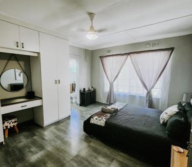 Mbazwana Apartment | Mike's Lodge Sodwana Bay