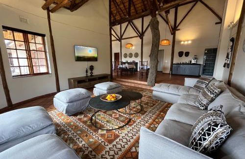 Maruleng Cabin | MILIMA Big 5 Safari Lodge