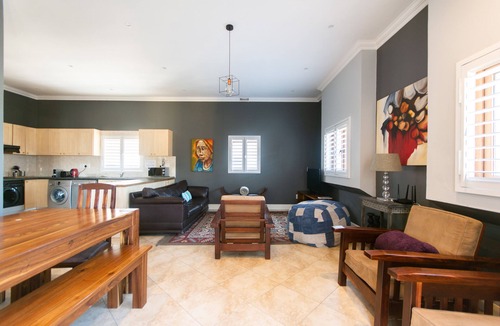 Kalk Bay Apartment | Millwood apartment @ Dalebrook Tidal pool