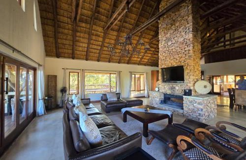 Bela-Bela Cabin | Mingwe Private Game Lodge
