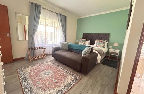 Montagu House | Mirihof Retreat and Olive Estate