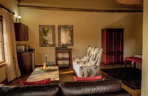 Mookgopong House | Mmakuba Private Game Lodge, Three Bedroom Villa