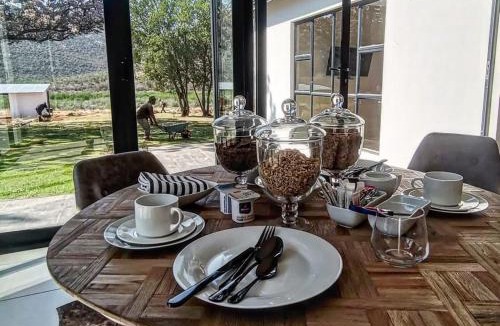 Komani House | Mnembe Safari Game Lodge