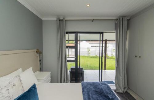 Lorraine House | Modern 3 Bedroom In The Heart Of Pe