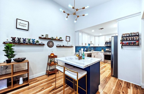 Fair Oaks House | Modern 3BR with pool & spa near American River, sleeps 8
