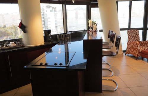 Strand Apartment | Modern apartment with exciting see and mountain views