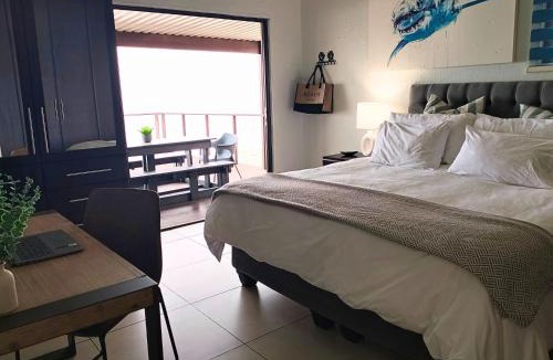 Mtwalume Villa | Modern Beachfront Unit with Breathtaking Seaview's