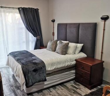 Harrismith Apartment | Modern Comfort at 44 Biddulph