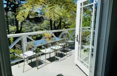 Tamalpais-Homestead Valley House | Modern Cottage in the Woods
