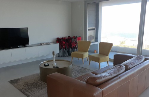 Pinnacle Point House | Modern, cozy house located in award winning golf estate with wood-fired hot tubs