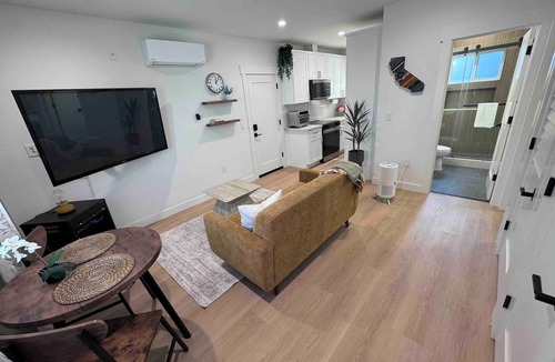Garden Alameda Cottage | Modern Detached ADU with Garaged Parking in Heart of San Jose Downtown