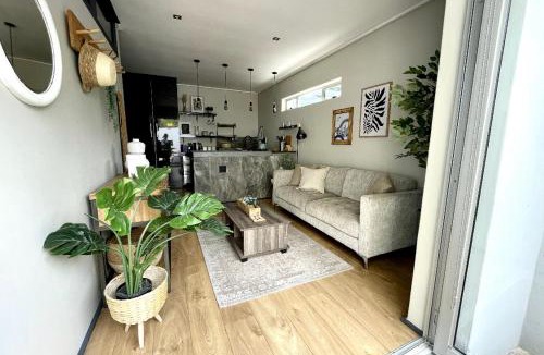 Die Boord Apartment | Modern Flat in the Cape Winelands