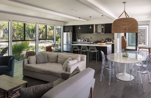 Glen Ellen House | Modern Glass Oasis-Pool, Hot Tub, Sport Court & Nature on 1.5 Acres, 3 bedrooms