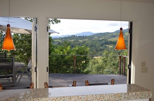 Sonoma House | Modern Home, Fabulous Views, Exclusive Neighborhood
