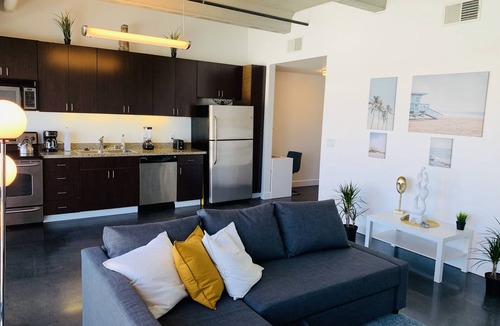 Downtown Sacramento Apartment | Modern Loft in the ❤️ of Downtown Sacramento
