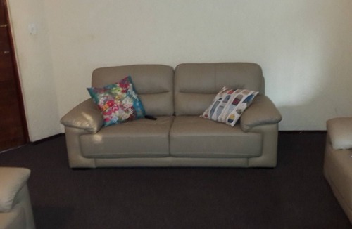 Germiston Apartment | Modern, Luxury Apartment with DSTV, Pool and 24 Security