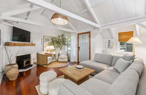 Kenwood House | Modern Organic Home with Backyard Creek near State Park