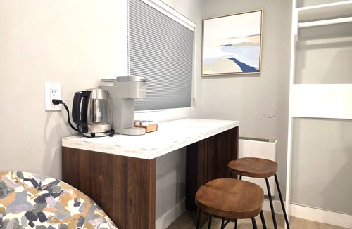 Cherryland Apartment | Modern Private Tiny Studio in Hayward 22417D