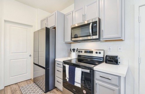 Roseville House | Modern Roseville Retreat Near Hospitals, Bosch, Oracle & Intel